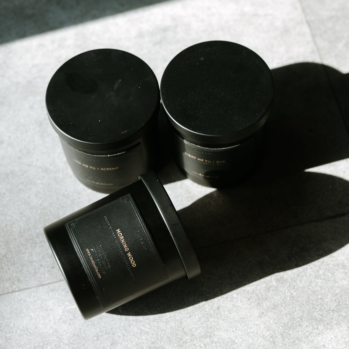 MORNING WOOD by Ollie & Co. with honey, ginger, saffron, plum, cedarwood.