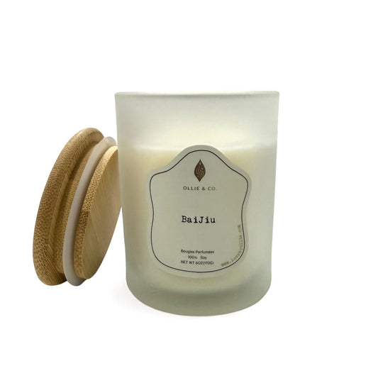 Chinese Baijiu by Ollie & Co. with Chinese baijiu-inspired spirit scent.